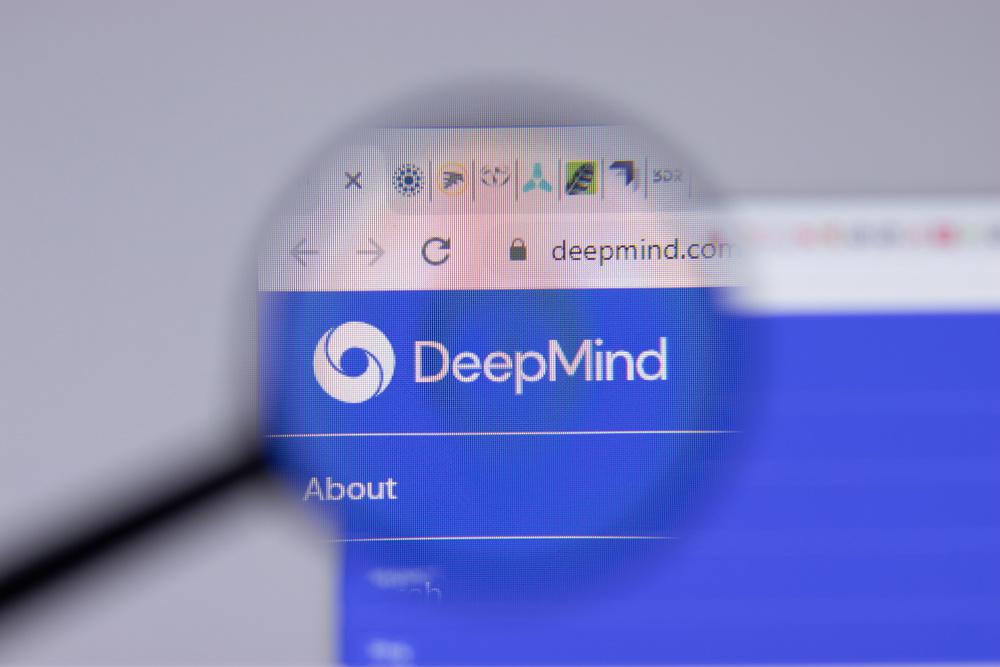 谷歌 DeepMind CEO 自曝：下一代大模型将与 AlphaGo 合体